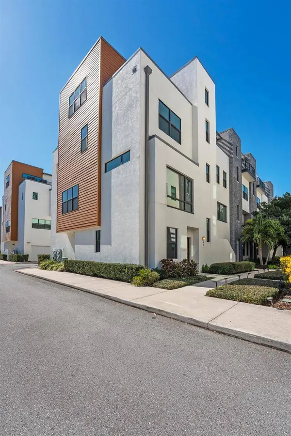 2511 N GRADY AVE #62, Tampa, FL 33607