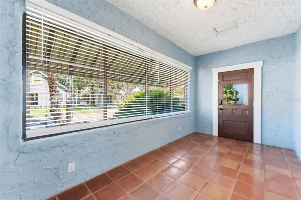 1618 S ARRAWANA AVE, Tampa, FL 33629