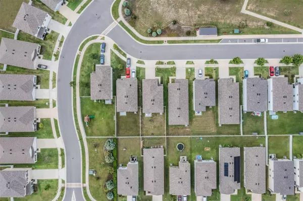 36484 SILVER MAIZE DR, Dade City, FL 33525