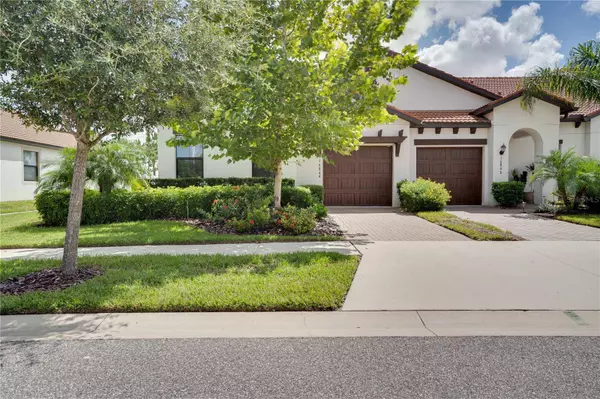 16844 WHISPER ELM ST, Wimauma, FL 33598