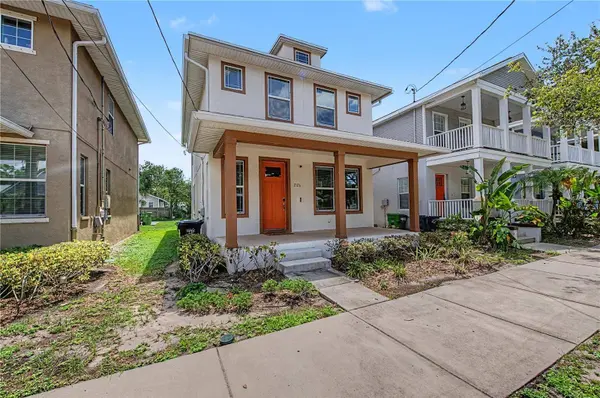 2126 W SPRUCE ST, Tampa, FL 33607