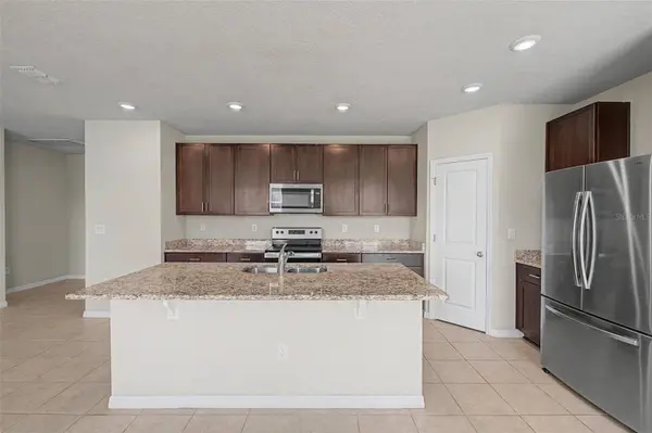234 LOVELY CT, Plant City, FL 33566