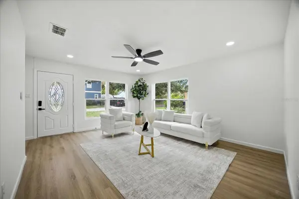 1009 E CRAWFORD ST, Tampa, FL 33604