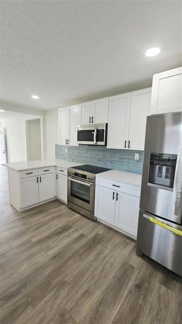 8419 N OLA AVE, Tampa, FL 33604