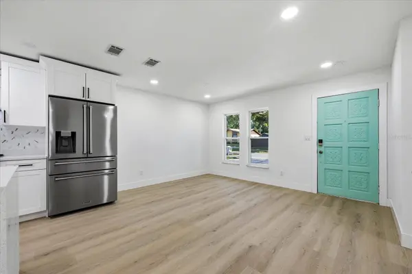 3304 KING RICHARD CT, Seffner, FL 33584