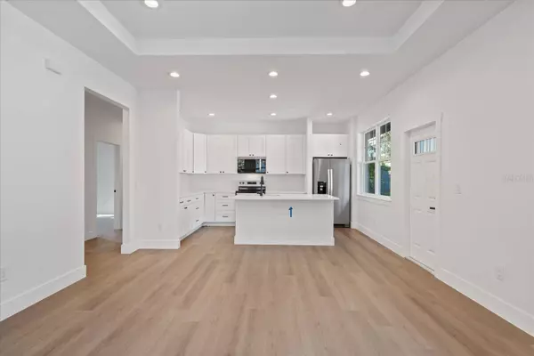 3902 E HENRY AVE, Tampa, FL 33610