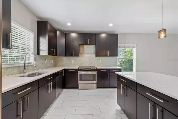 834 N OREGON AVE, Tampa, FL 33606