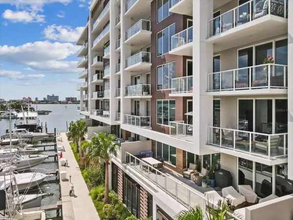 920 N OSCEOLA AVE #303, Clearwater, FL 33755