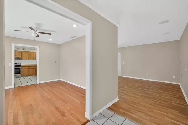 1803 SHANTIA CT, Valrico, FL 33596