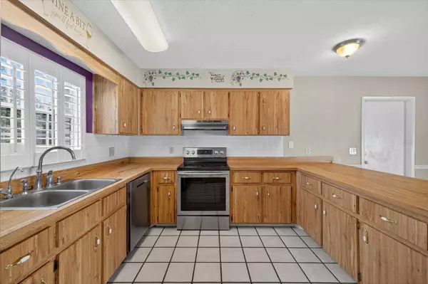 1803 SHANTIA CT, Valrico, FL 33596