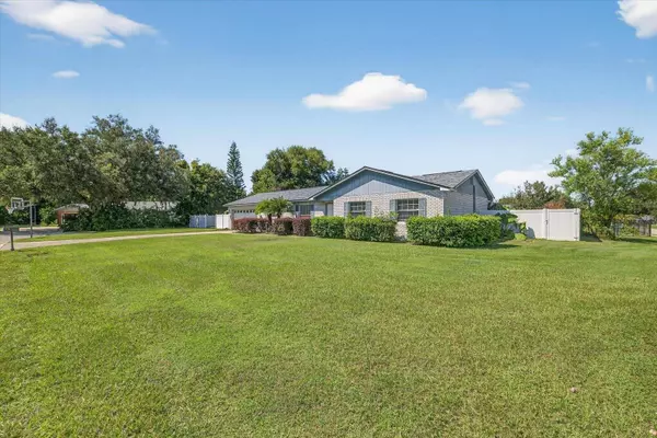 1803 SHANTIA CT, Valrico, FL 33596