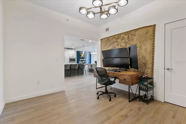 920 N OSCEOLA AVE #303, Clearwater, FL 33755