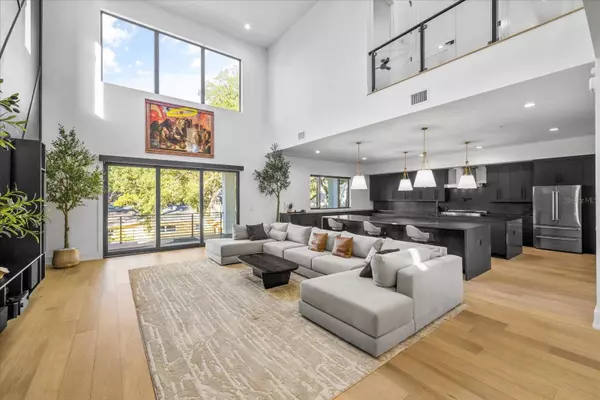 4717 W ESTRELLA ST, Tampa, FL 33629