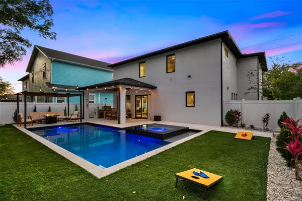 902 W PLYMOUTH ST, Tampa, FL 33603