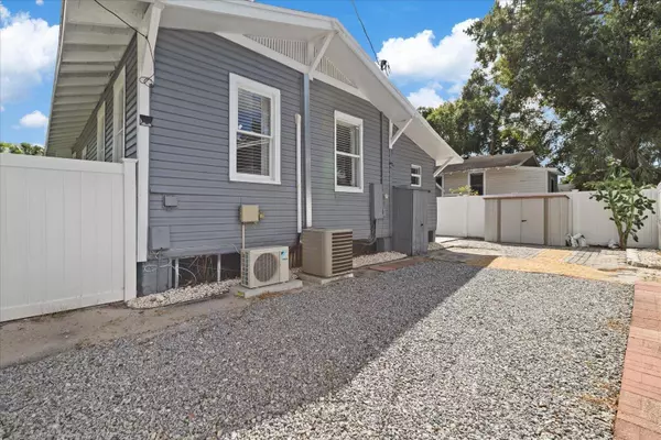 2916 N HIGHLAND AVE, Tampa, FL 33602