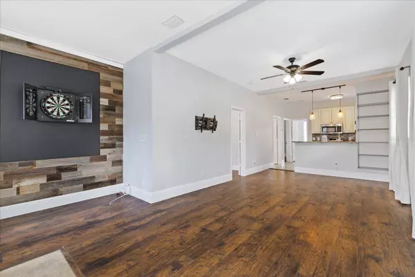 2916 N HIGHLAND AVE, Tampa, FL 33602