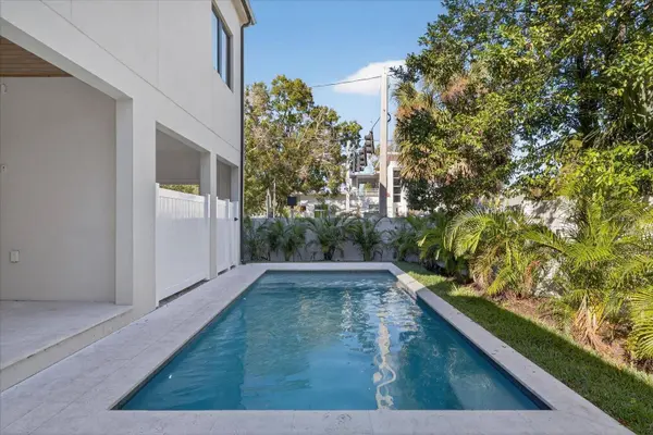 3702 S LYNWOOD AVE, Tampa, FL 33611