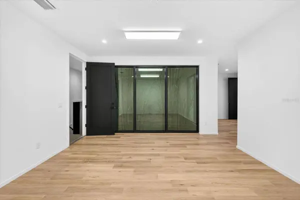 94 W DAVIS BLVD, Tampa, FL 33606