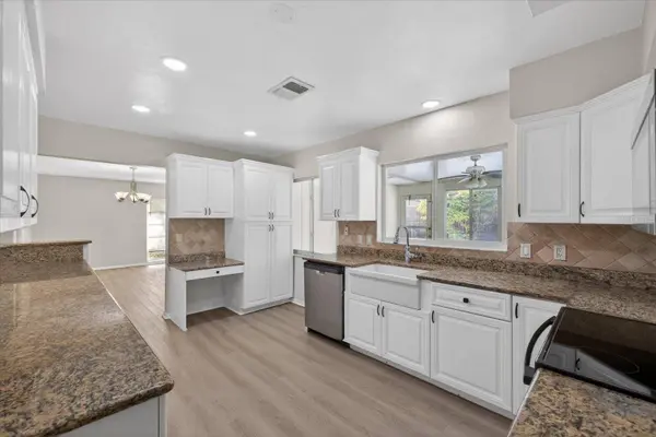 2239 DUNCAN DR, Belleair Bluffs, FL 33770
