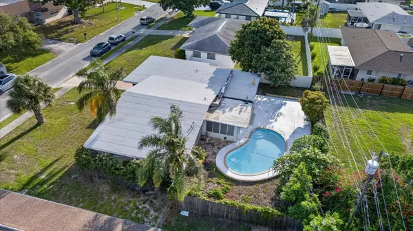 2239 DUNCAN DR, Belleair Bluffs, FL 33770