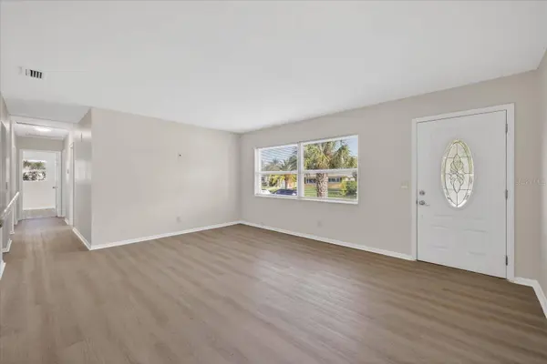 2239 DUNCAN DR, Belleair Bluffs, FL 33770