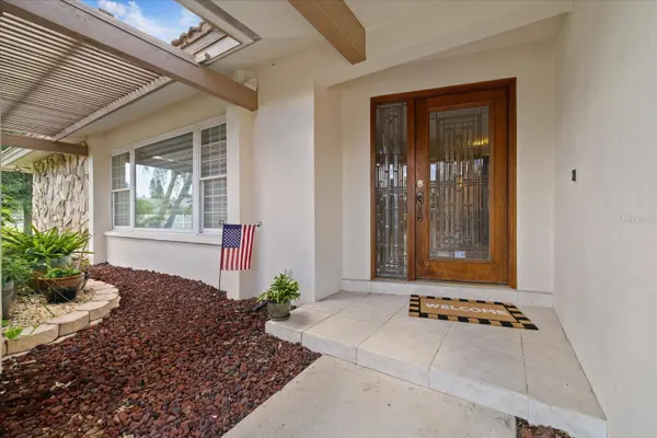 3104 BLUFFS DR, Largo, FL 33770