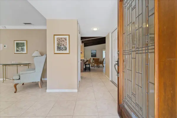 3104 BLUFFS DR, Largo, FL 33770