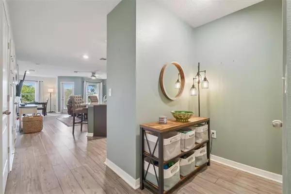 5228 NEW FRIENDSHIP PL, Tampa, FL 33619