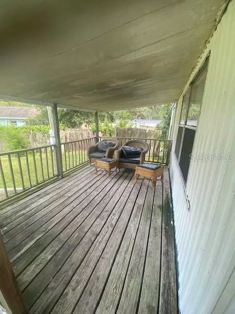 1035 E LAKE PARKER DR #8, Lakeland, FL 33801