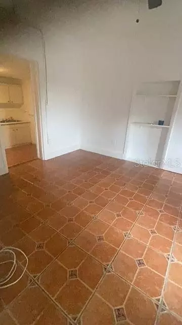 1045 E LAKE PARKER DR #1045, Lakeland, FL 33801