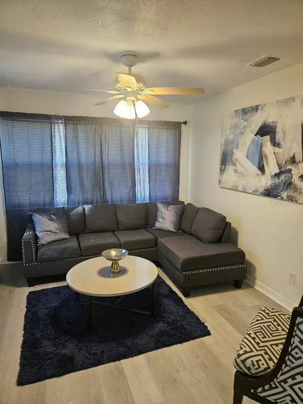 1606 N LOIS AVE, Tampa, FL 33607