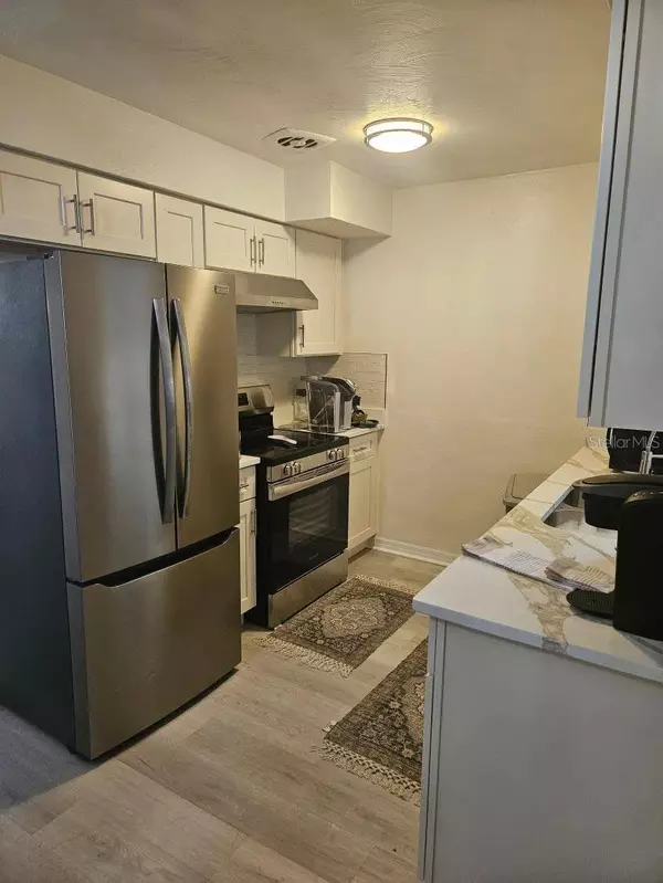 1606 N LOIS AVE, Tampa, FL 33607