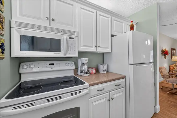 4801 AIRPORT RD #119, Zephyrhills, FL 33542