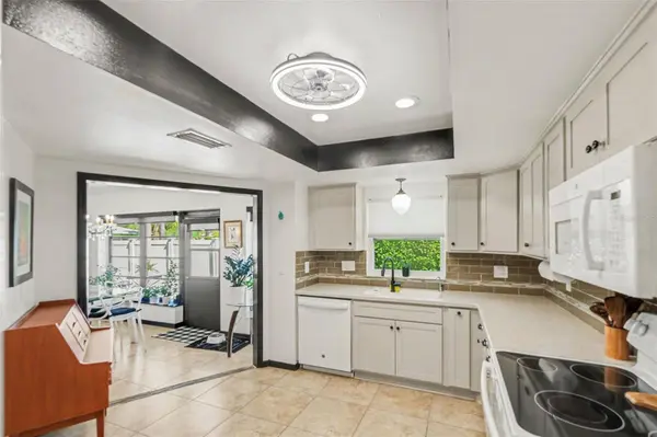 1811 BRETH CT, Sun City Center, FL 33573