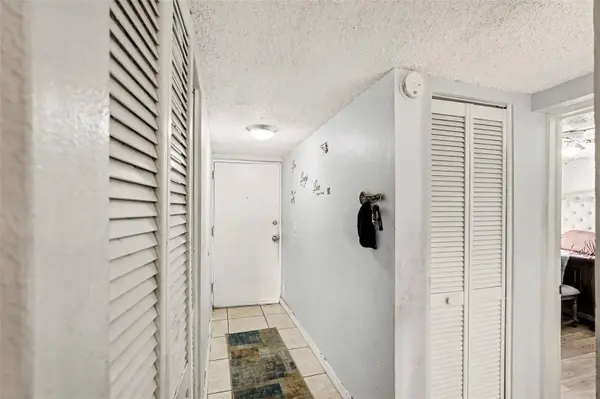 7511 PRESLEY PL #97, Tampa, FL 33617
