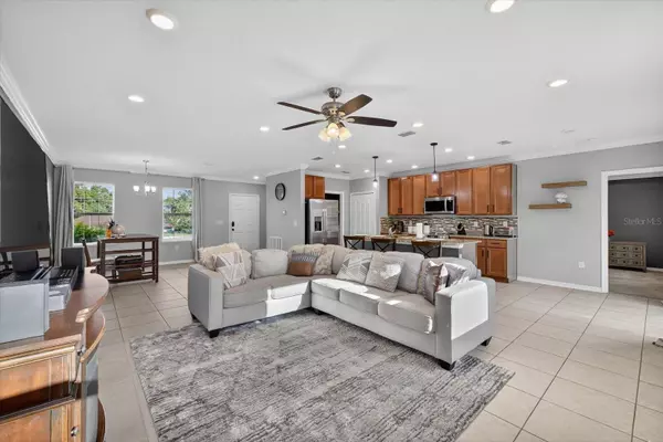 1411 MARINER BLVD, Spring Hill, FL 34609