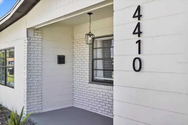 4410 W BAY COURT AVE, Tampa, FL 33611