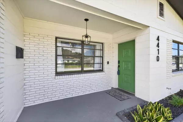 4410 W BAY COURT AVE, Tampa, FL 33611