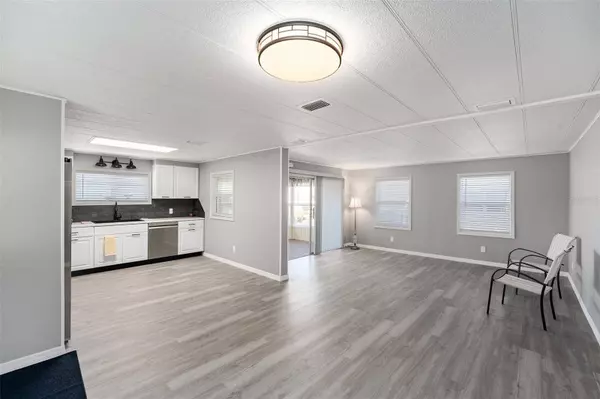 34475 CACTUS DR, Pinellas Park, FL 33781