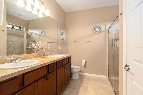 5312 FALLEN LEAF DR, Riverview, FL 33578