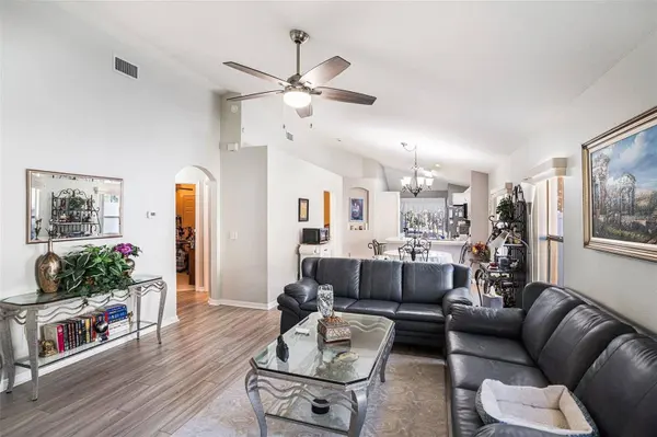 310 SUMMER SAILS DR, Valrico, FL 33594