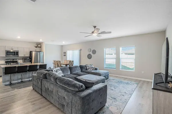 12940 HAWKSTONE TRAIL BLVD, Lithia, FL 33547