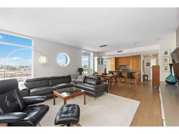 15152 RUSSELL #804, White Rock, BC V4B0A3