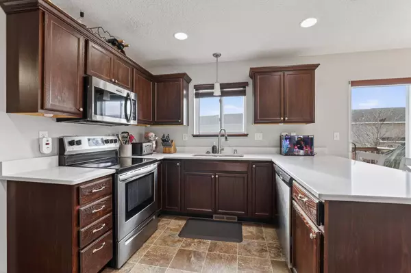 5092 61st ST NW, Rochester, MN 55901