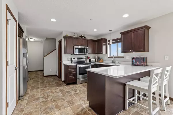 5092 61st ST NW, Rochester, MN 55901