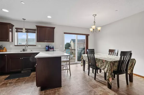 5092 61st ST NW, Rochester, MN 55901