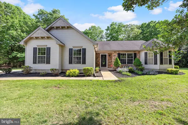 393 FAWN RUN DR, Franklinville, NJ 08322