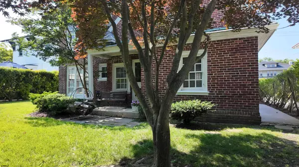 5904 Ventnor Ave, Ventnor, NJ 08406