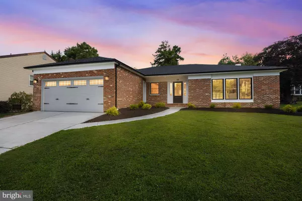 10 WARWICK CT, Mount Laurel, NJ 08054