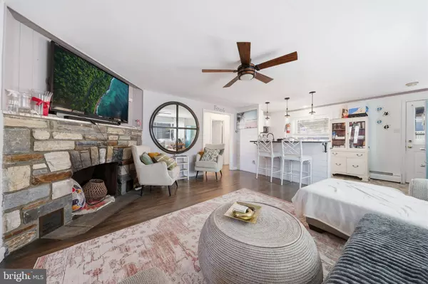 9406 PACIFIC AVE, Margate City, NJ 08402